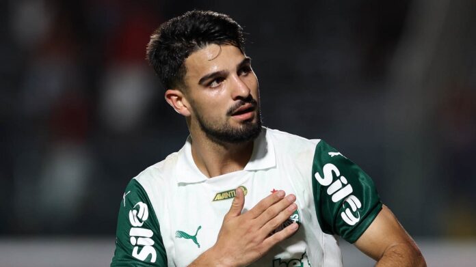 palmeiras-treina-sem-murilo-e-bruno-fuchs,-e-flaco-ve-derbi-como-jogo-‘mais-importante-do-ano’