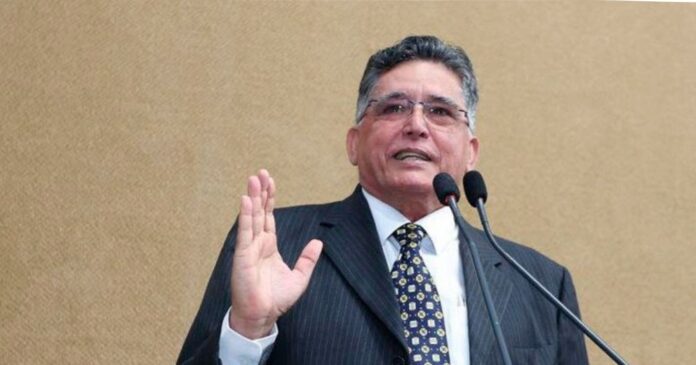 janio-natal-nega-candidatura-ao-governo-da-bahia-e-reforca-compromisso-com-porto-seguro