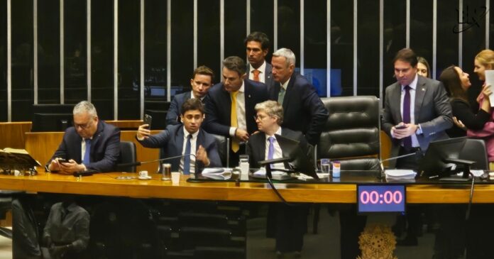 presidentes-do-senado-e-da-camara-reagem-a-motim-bolsonarista-e-defendem-retomada-dos-trabalhos-legislativos