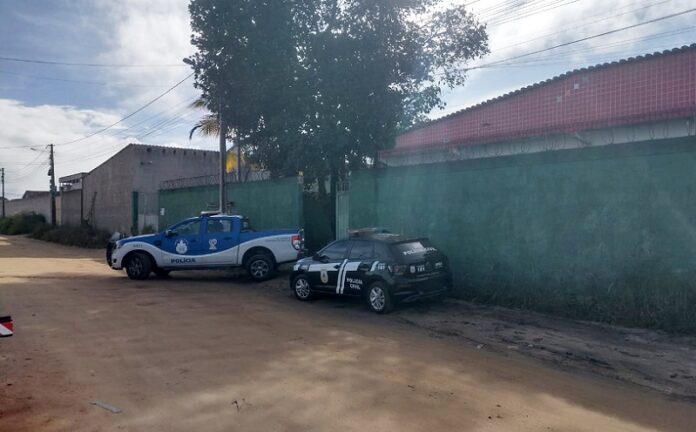 policia-desativa-ponto-clandestino-de-combustiveis-em-teixeira-de-freitas