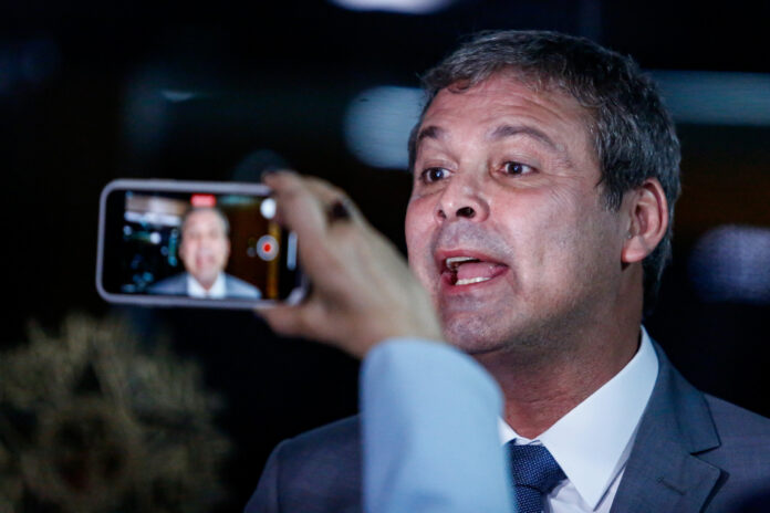 camara:-lider-do-pt-prega-suspensao-de-quem-insistir-em-travar-sessoes