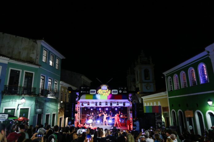 abertura-da-flipelo-2025-celebra-a-obra-de-dias-gomes-com-espetaculo