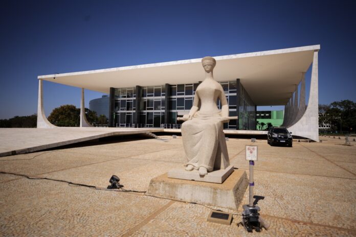 8/1:-cerca-de-2h-apos-ser-adiado,-julgamento-de-pms-volta-para-pauta