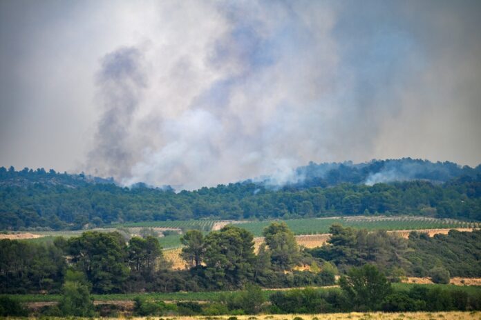 incendio-florestal-mata-uma-idosa-e-deixa-treze-feridos-na-franca