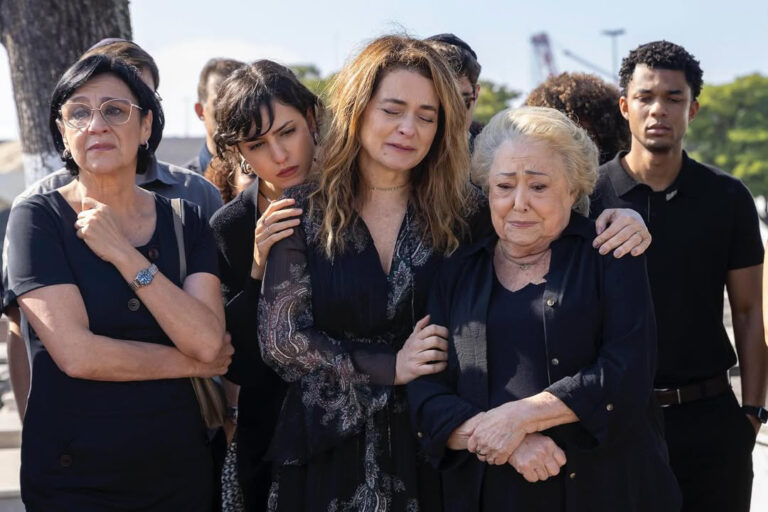 dona-de-mim:-veja-fotos-do-enterro-emocionante-de-abel