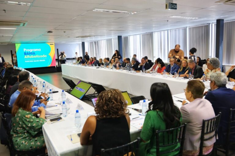 governo-da-bahia-sanciona-lei-do-programa-bahia-alfabetizada-para-reforcar-educacao-em-todos-os-municipios