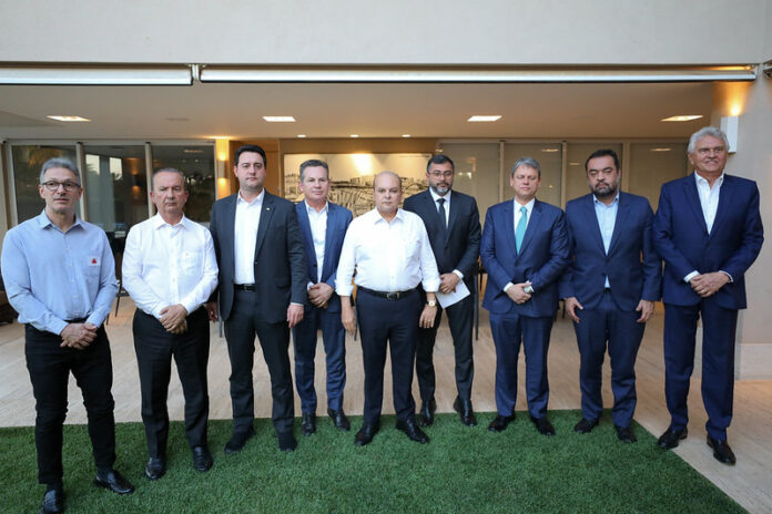 governadores-de-direita-cobram-de-lula-uma-postura-mais-firme-para-reverter-tarifas-de-50%-dos-eua