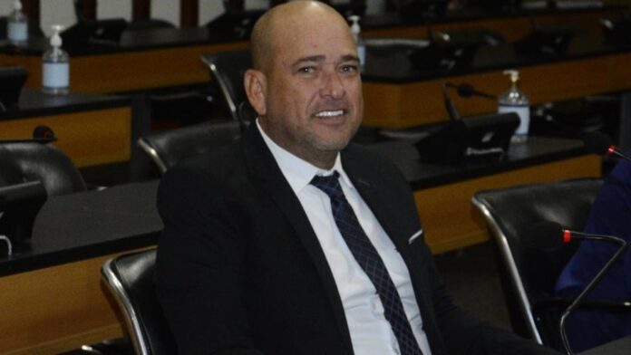 zanin-acata-pedido-do-mp-ba-e-cassa-decisao-do-stj-que-impedia-julgamento-de-binho-galinha;-entenda