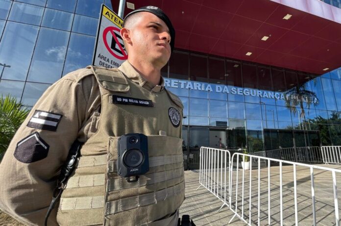 mais-de-10-unidades-de-pms-de-salvador-e-rm-passam-a-utilizar-cameras-corporais