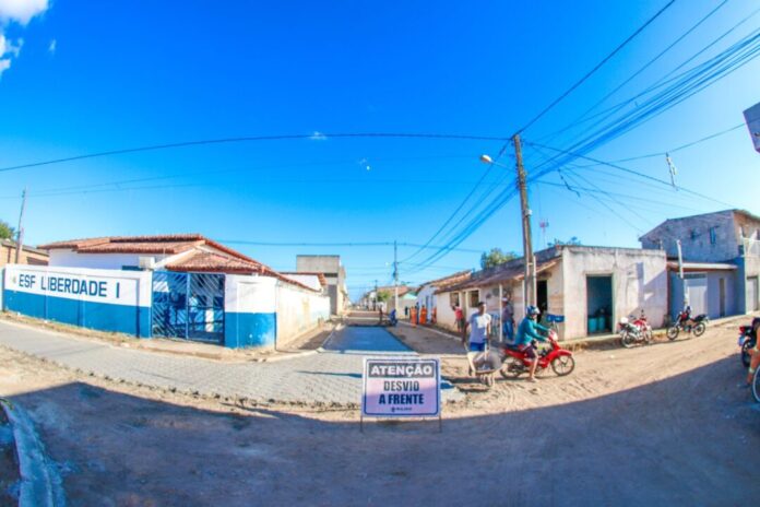 prefeitura-avanca-com-a-pavimentacao-dos-bairros-liberdade-i-e-ii