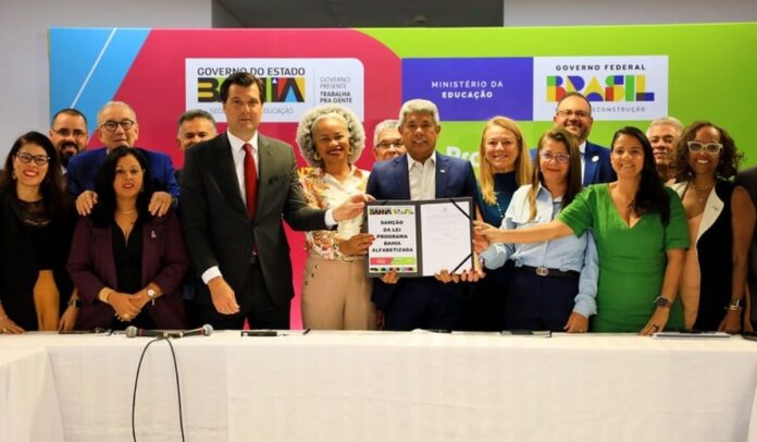 com-apenas-36%-das-criancas-alfabetizadas,-bahia-lanca-programa-com-apoio-do-mp-ba-para-mudar-cenario-educacional