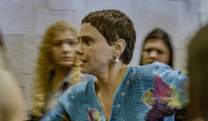 ‘vale-tudo’:-celina-descobre-sabotagem-de-odete-e-impede-o-pior