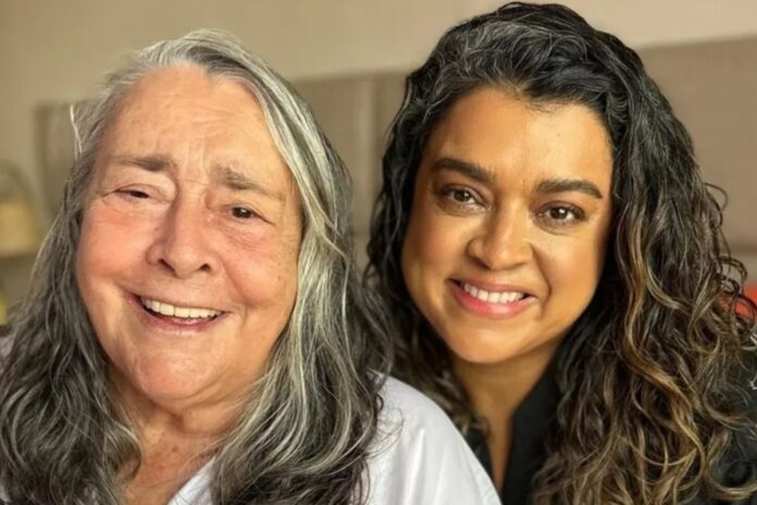 mae-de-preta-gil-celebra-a-memoria-da-cantora-em-jantar