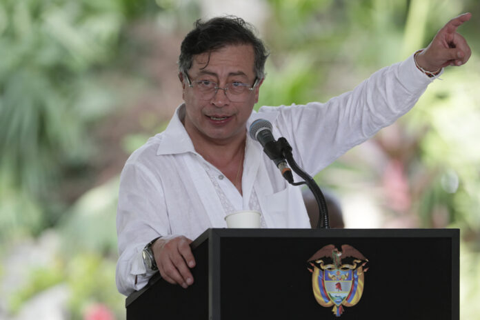 gustavo-petro-anuncia-conversas-de-paz-com-maior-organizacao-narco-da-colombia