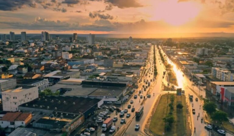 homem-tenta-se-passar-por-irmao-gemeo-para-evitar-prisao;-entenda