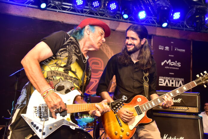 armandinho-e-eric-assmar-lancam-album-e-celebram-a-guitarra-baiana