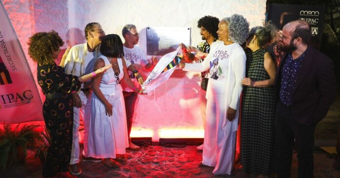 museu-de-arte-moderna-da-bahia-homenageia-maestro-letieres-leite-com-renomeacao-de-praca