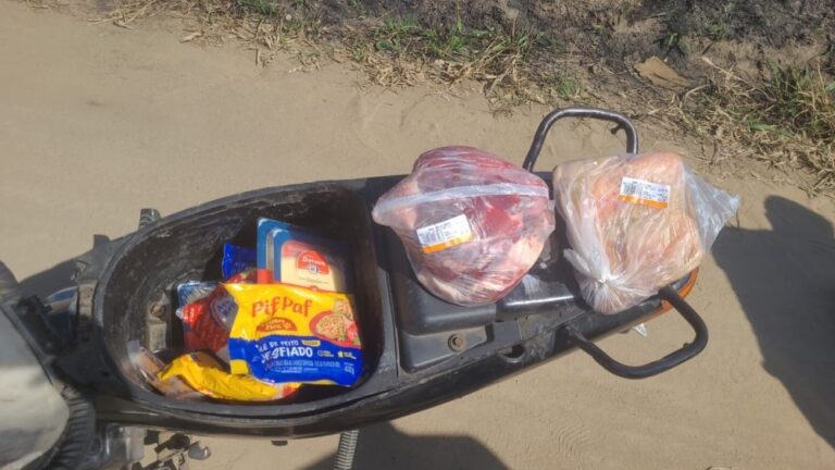 duas-mulheres-sao-presas-por-furto-em-supermercado-no-entroncamento-de-jaguaquara;-produtos-sao-recuperados