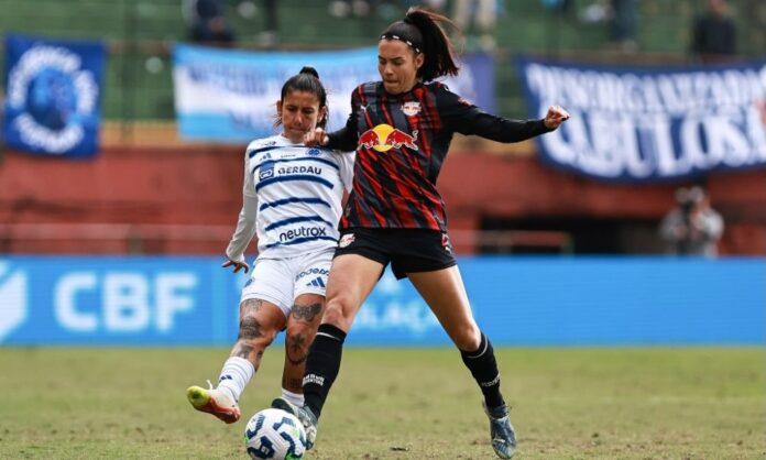 brasileiro-feminino:-flamengo-vence-palmeiras-pela-primeira-vez,-e-cruzeiro-fica-no-empate-sem-gols-com-bragantino