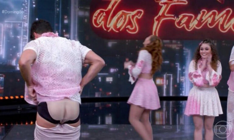 domingao:-rodrigo-faro-tira-a-roupa-e-mostra-bumbum-falso;-video