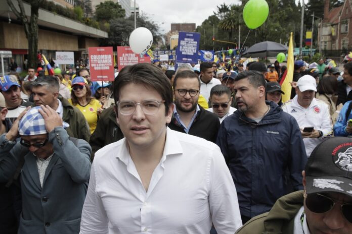 saiba-quem-era-miguel-uribe,-promessa-da-direita-colombiana-vitima-de-violencia-politica
