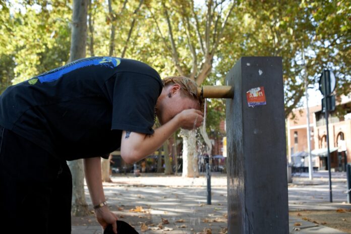 franca-bate-novos-recordes-de-calor,-com-temperatura-acima-dos-41°c