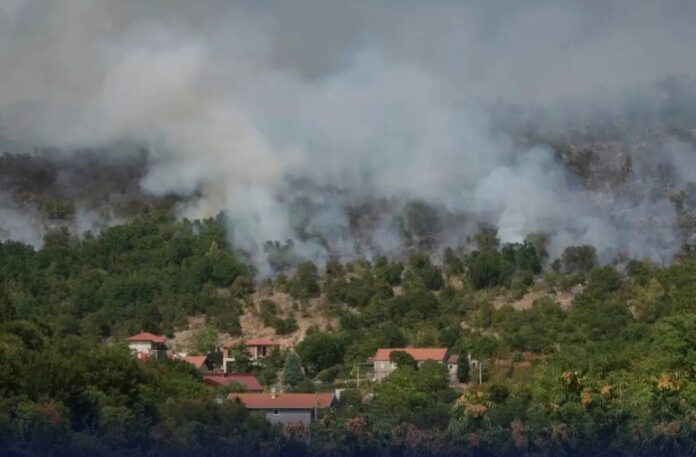 onda-de-calor-atinge-europa-e-provoca-incendios-nos-balcas