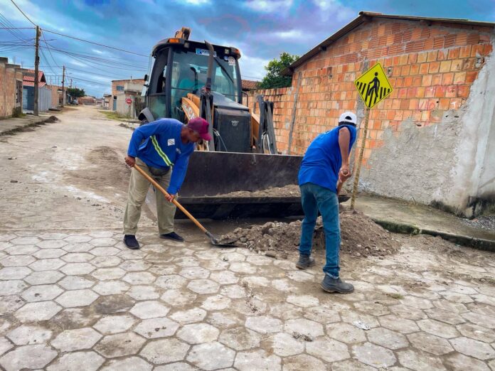 prefeitura-de-prado-intensifica-acoes-de-limpeza-publica-no-bairro-alameda-do-atlantico