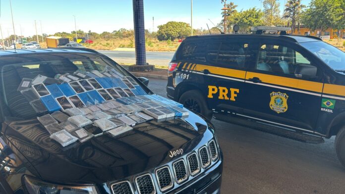 prf-apreende-carga-de-84-iphones-avaliada-em-meio-milhao-de-reais