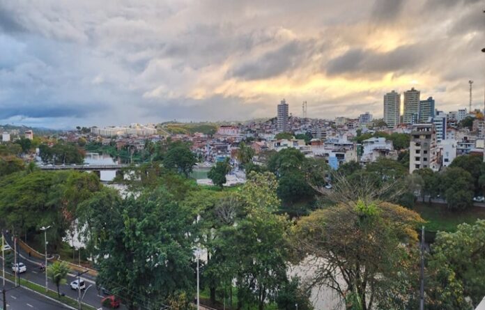 adolescente-e-apreendida-por-tentar-matar-mae-com-comida-envenenada-no-sul-da-bahia