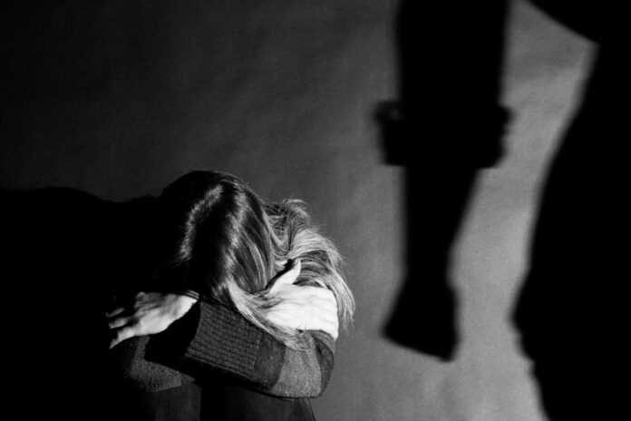 ligue-180:-sp-tem-90-denuncias-de-violencia-contra-mulher-por-dia