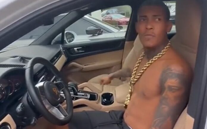 justica-devolve-bmw-de-mc-poze-do-rodo-apreendida-durante-prisao-do-artista-em-maio