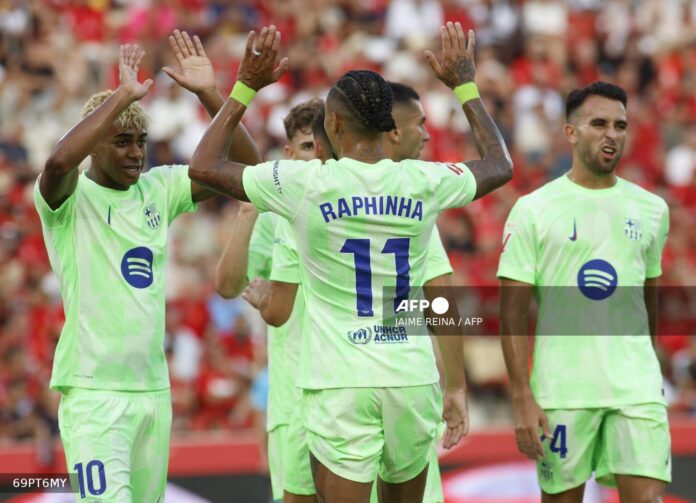 com-gols-de-raphinha,-barcelona-goleia-o-mallorca-e-assume-lideranca-na-laliga