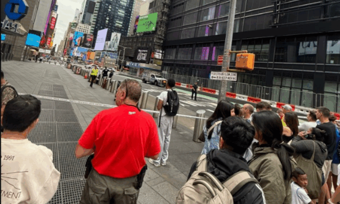 policia-de-nova-york-esvazia-times-square-e-pede-que-regiao-seja-evitada
