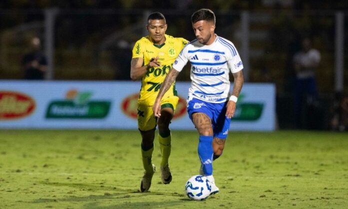 mirassol-arranca-empate-com-golaco-e-frusta-planos-do-cruzeiro-de-assumir-vice-lideranca
