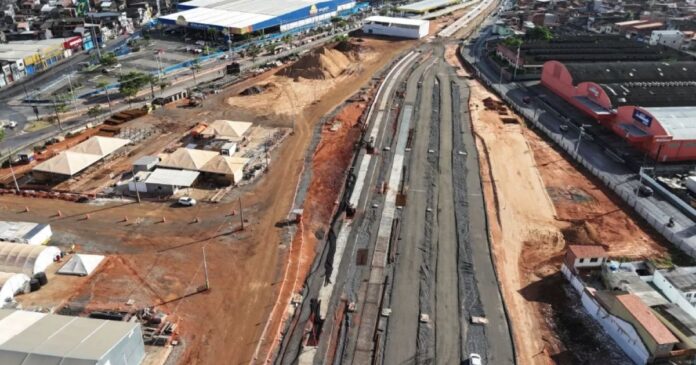 consorcio-responsavel-por-fiscalizar-obras-do-vlt-de-salvador-aponta-deficit-de-7,5%-no-contrato-do-lote-3