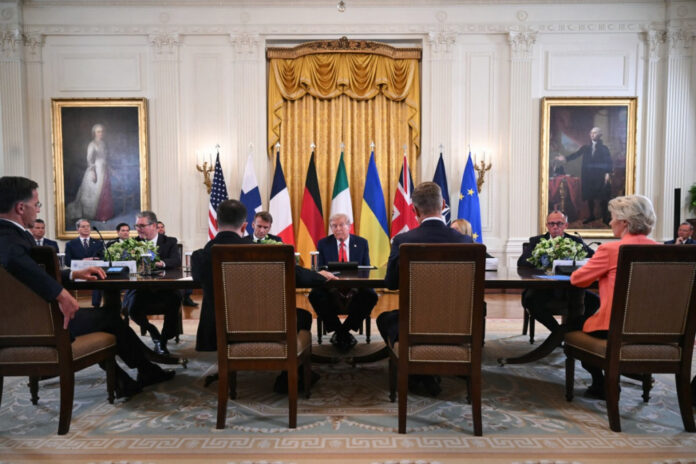 trump-diz-que-teve-reuniao-‘muito-boa’-com-ilustres-convidados-e-‘comecou’-a-organizar-cupula-putin-zelensky
