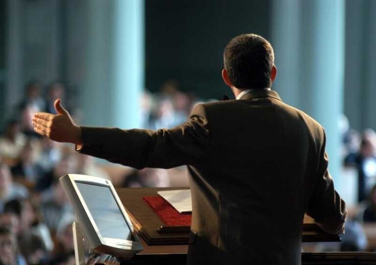 pastores-estao-desistindo-por-causa-de-esgotamento-e-conflitos-na-igreja,-revela-estudo