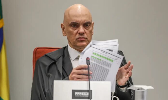 bancos-podem-ser-punidos-se-aplicarem-sancoes-dos-eua-no-brasil,-diz-alexandre-de-moraes