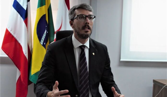 mauricio-brito-e-reeleito-para-o-cargo-de-procurador-chefe-do-mpt-na-bahia
