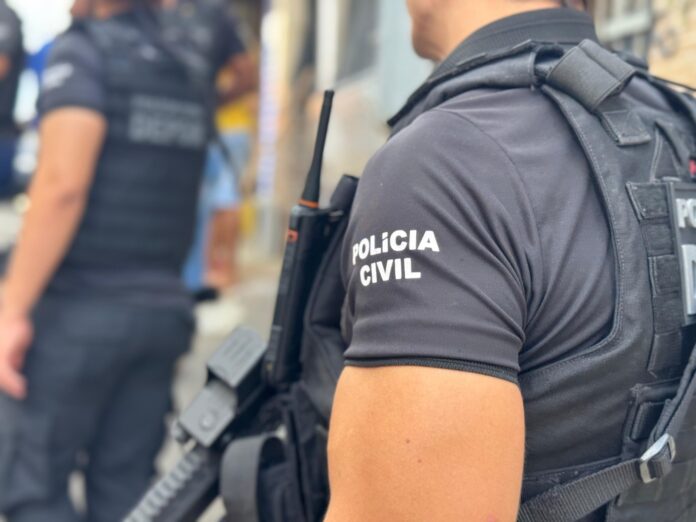 homem-e-preso-em-feira-de-santana-por-assassinato-de-vizinho-em-lauro-de-freitas