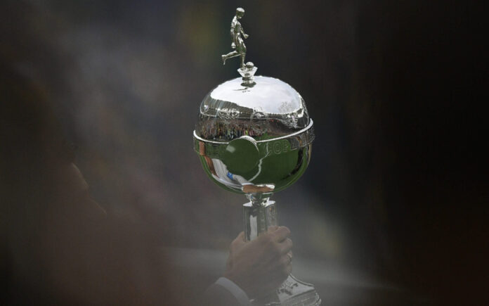 exibicao-de-time-brasileiro-na-libertadores-indigna-internautas:-‘pior-jogo-da-historia’