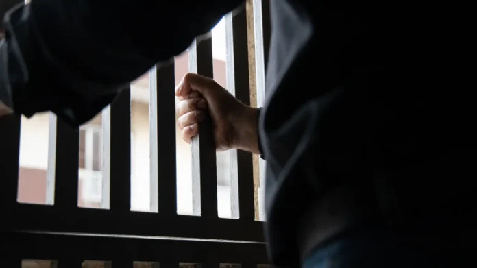 ira-usa-tv-estatal-para-transmitir-confissoes-forcadas-de-cristaos-por-falsos-crimes