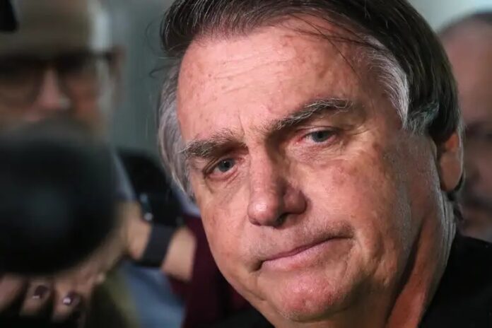 defesa-de-bolsonaro-nega-violacoes-e-critica-relatorio-da-pf
