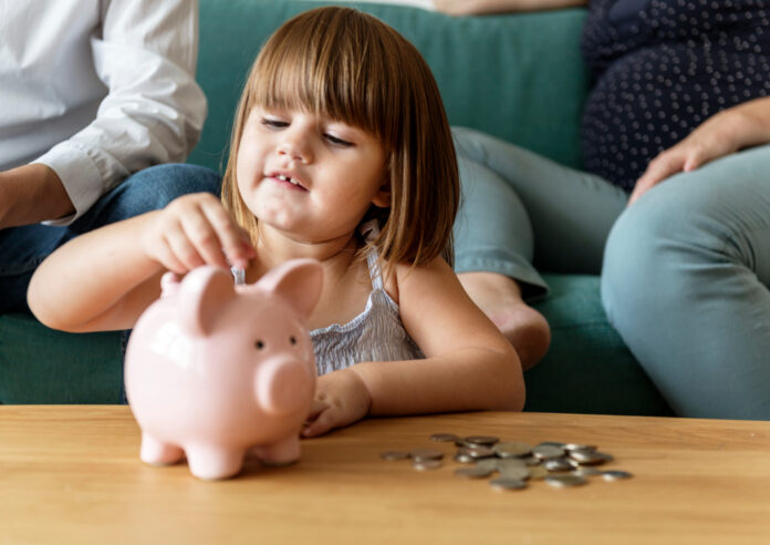 educacao-financeira-na-infancia-pode-ajudar-a-evitar-dividas-na-vida-adulta?-veja-o-que-diz-especialista