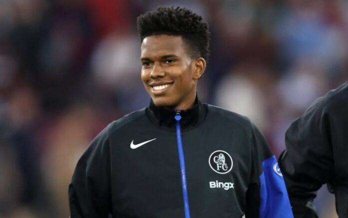 estevao-e-eleito-o-melhor-em-campo-e-quebra-recorde-na-goleada-do-chelsea