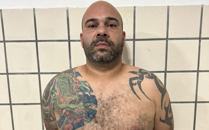 forcas-policiais-da-bahia-e-de-goias-capturam-foragido-com-extensa-ficha-criminal-em-alcobaca
