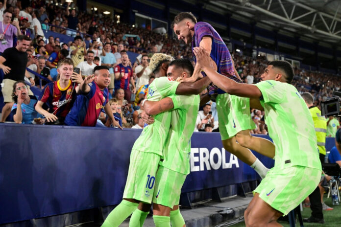 apos-levar-2-a-0-no-primeiro-tempo,-barcelona-vira-sobre-levante-com-gol-contra-e-assistencia-de-raphinha