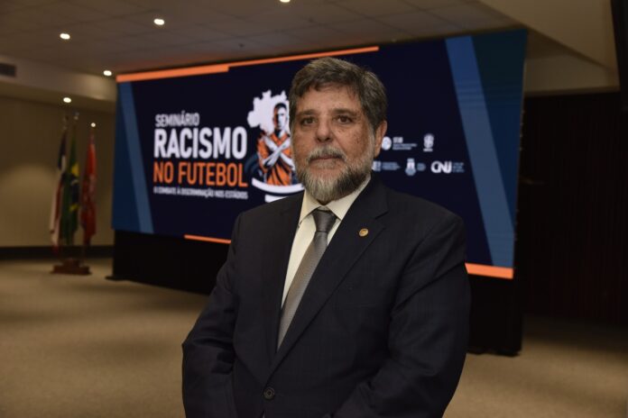 ‘torcedor-infrator-sera-banido-de-todos-os-estadios-do-pais’