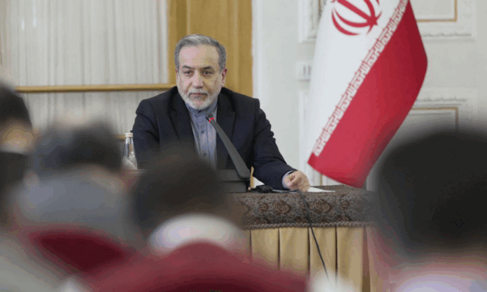 ira-e-potencias-europeias-retomam-negociacoes-sobre-programa-nuclear